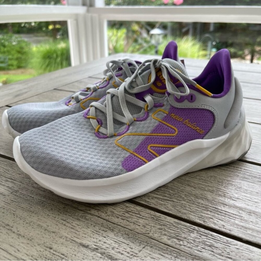 New Balance Fresh Foam ROAV MV2 Sneakers Womens Size 9
